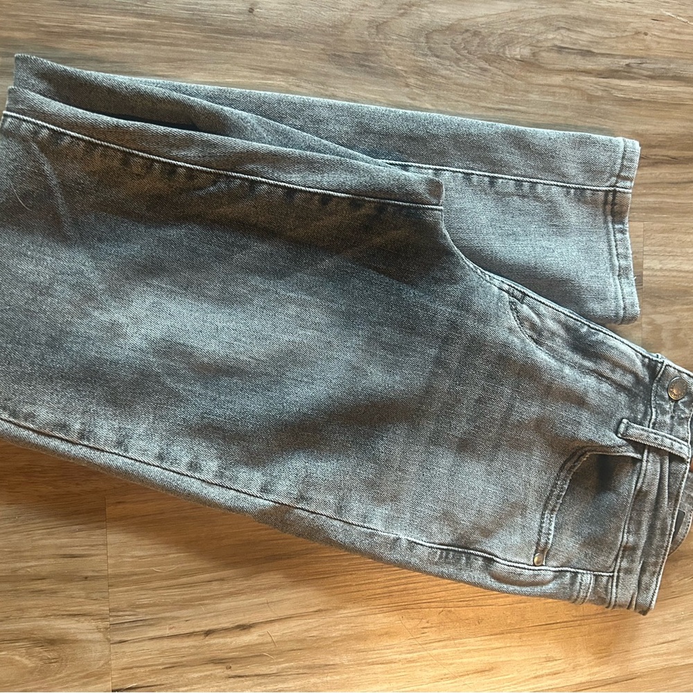 Judy Blue womens Stonewashed Gray Jeans